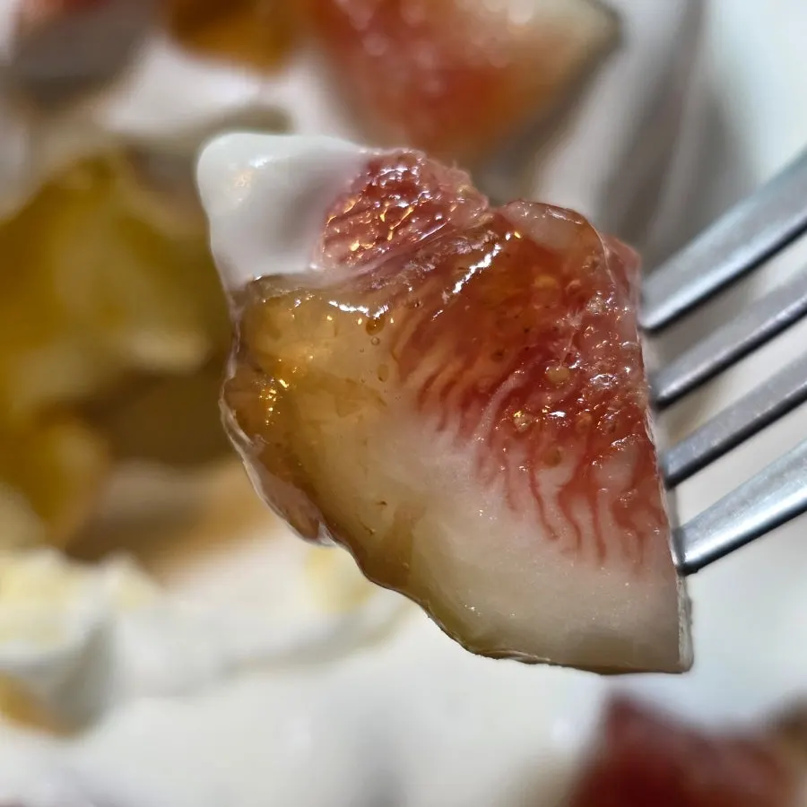 Bite-size fruit soufflé cake