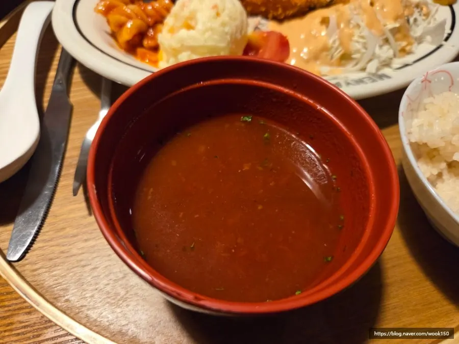 Beef cutlet tomato ramen and cutlet set