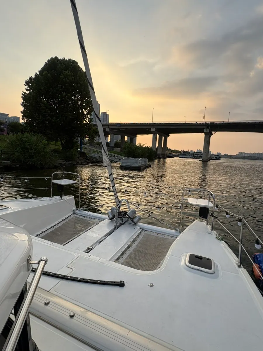 Seoul night-view Han River yacht tour