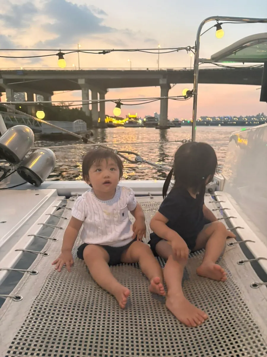 Yacht experience on a Seoul family trip