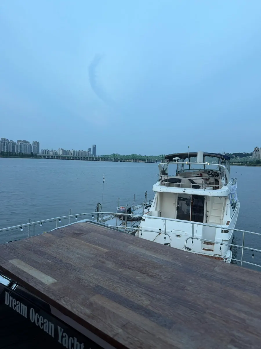 Inside the yacht during the Humin tour