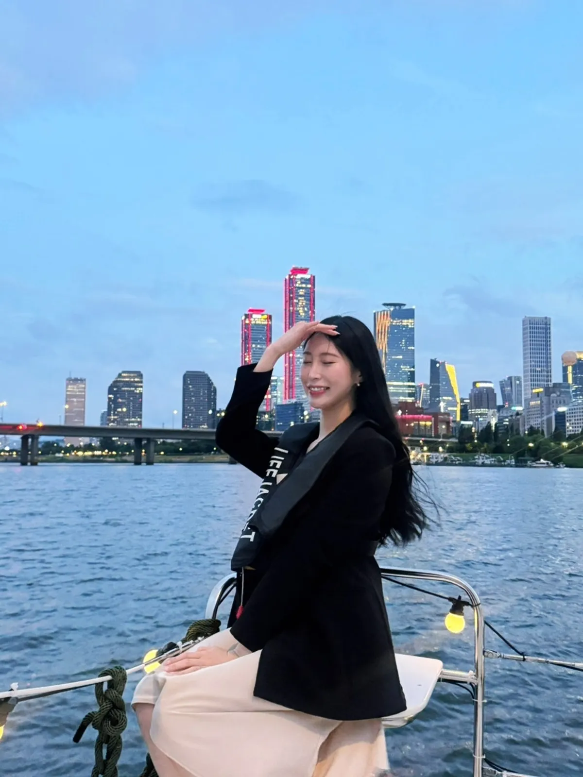 Sailing Paradise Han River yacht tour information