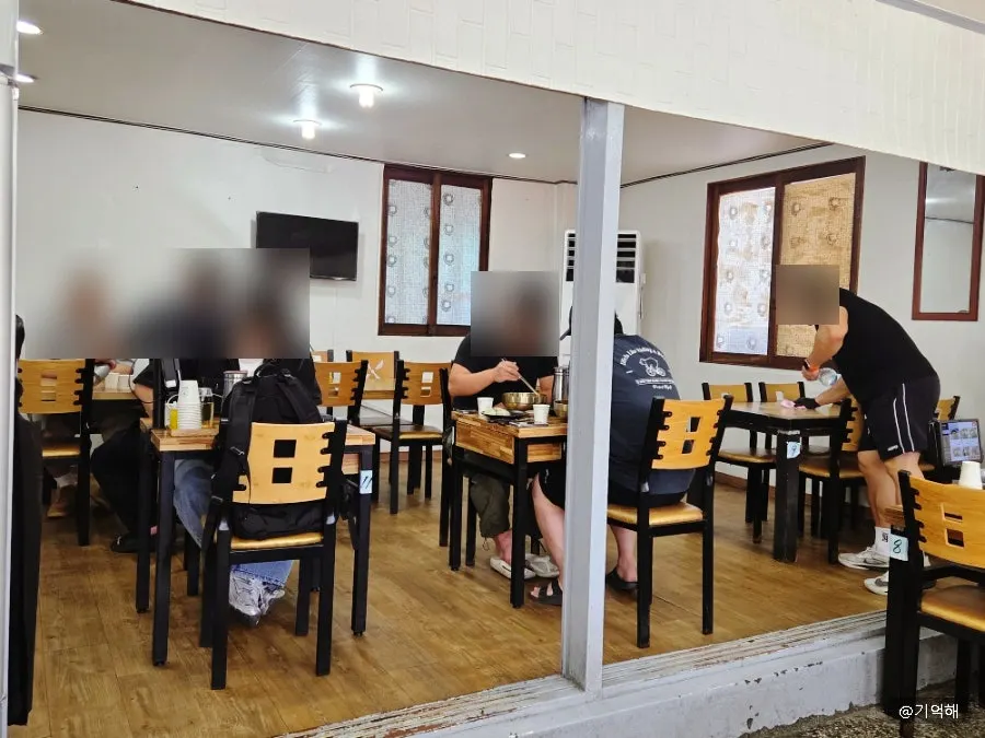 Seoul Myeonok seating with customers already eating