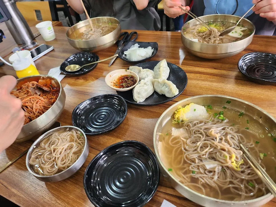 A generously portioned naengmyeon spread at Seoul Myeonok