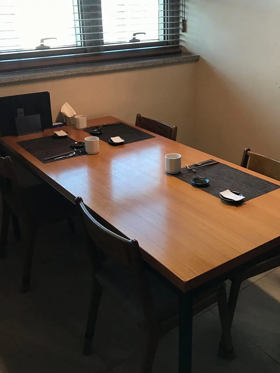 Sushi Ryeo's one and only private room seating