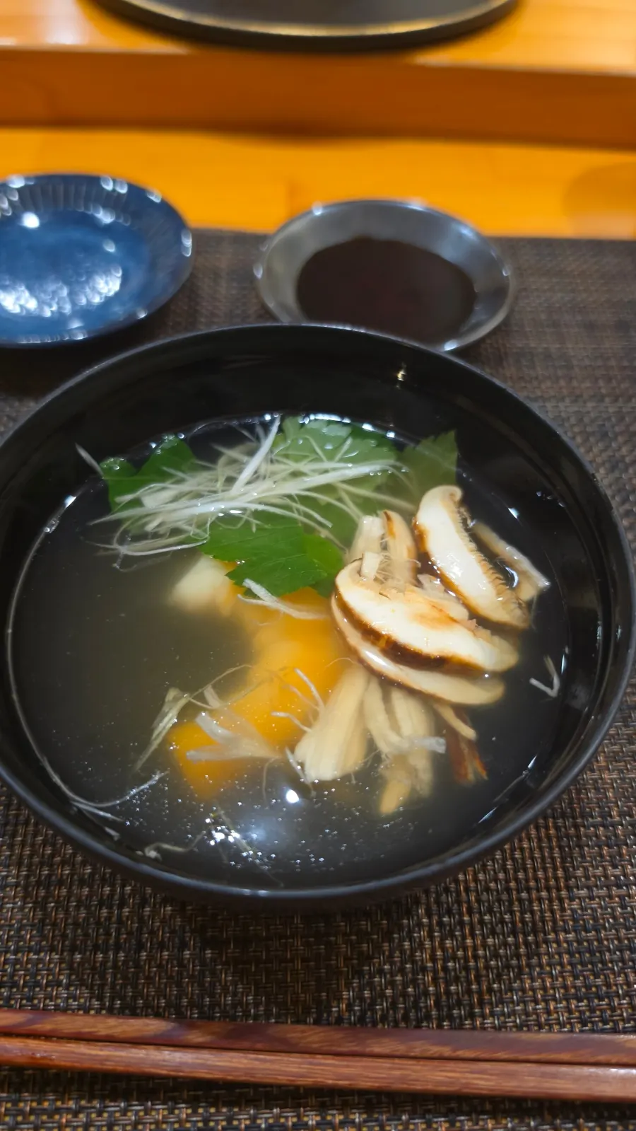 Steamed abalone with liver sauce