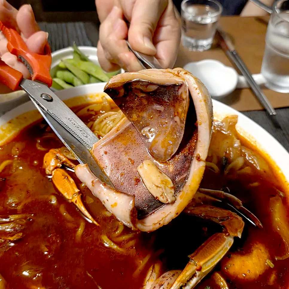 Seafood jjamppong soup with rich broth and noodles