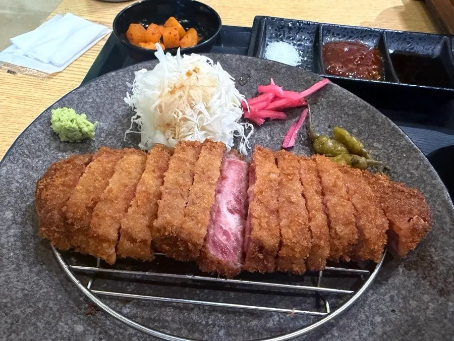 미니화로와 함께 나온 규카츠 정식 사진