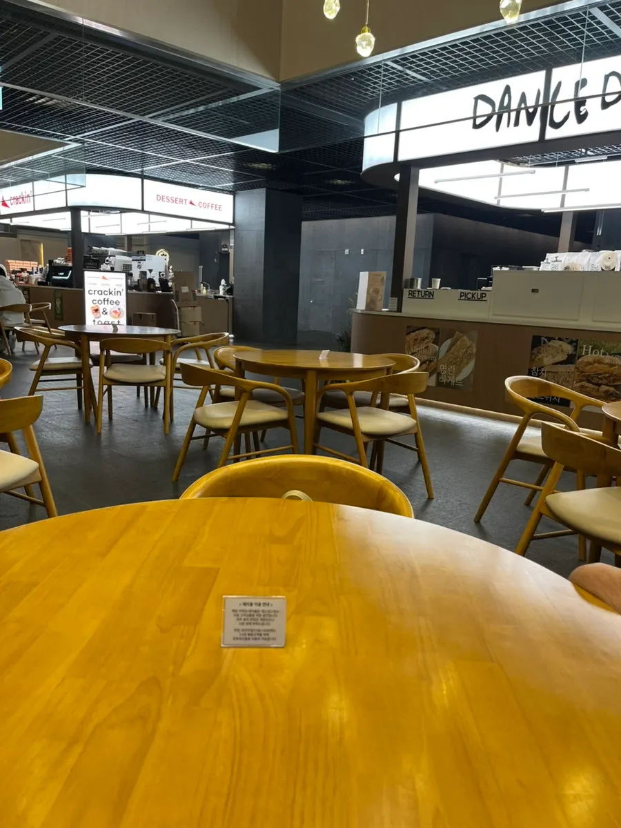 Seating area at the sandwich shop