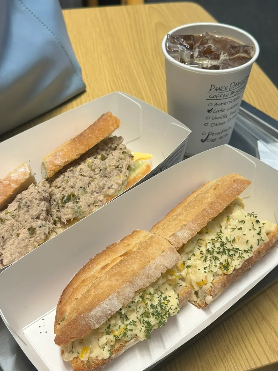 Tuna jalapeño sandwich