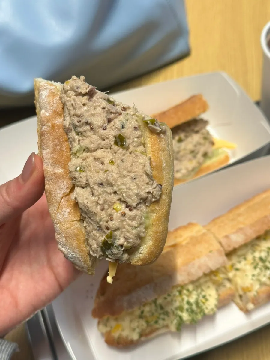 Oat latte in a sandwich set