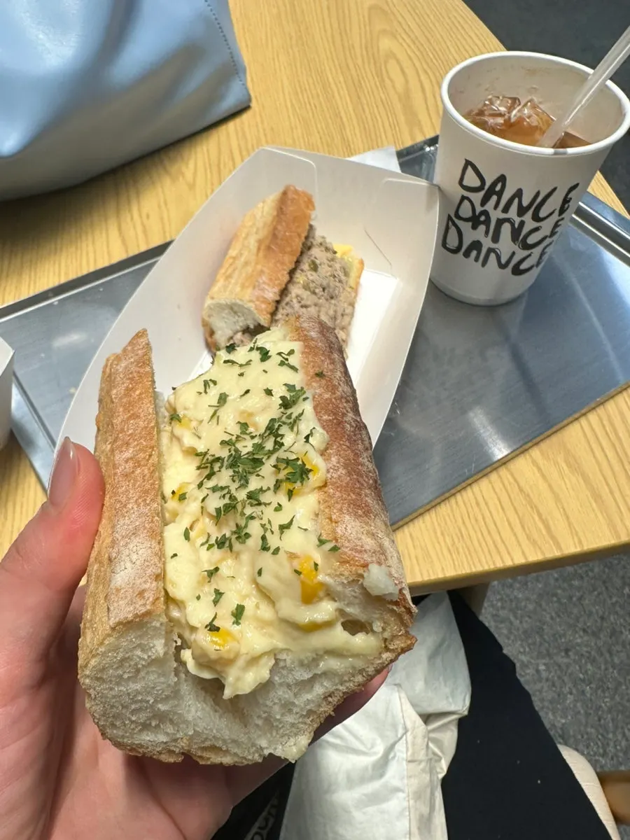 Mild baguette sandwich