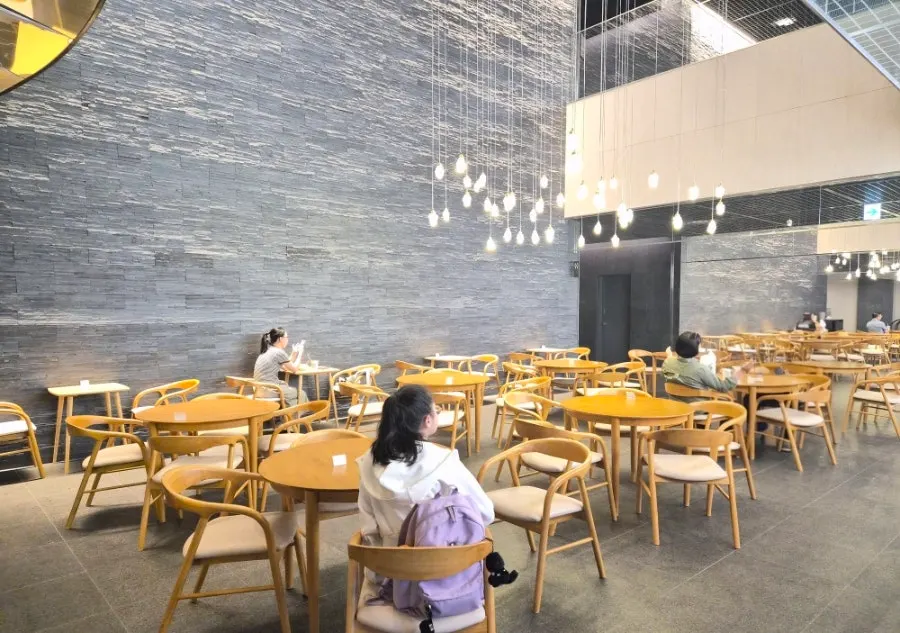 댄스댄스댄스 서울역점 좌석 전경