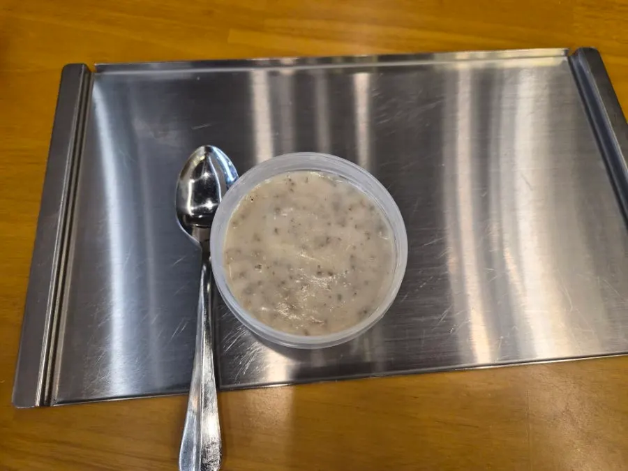 부드러운 양송이 크림스프 한 그릇