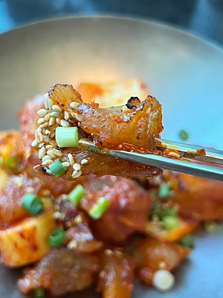 Shabu-shabu banchan and dressed beef tendon