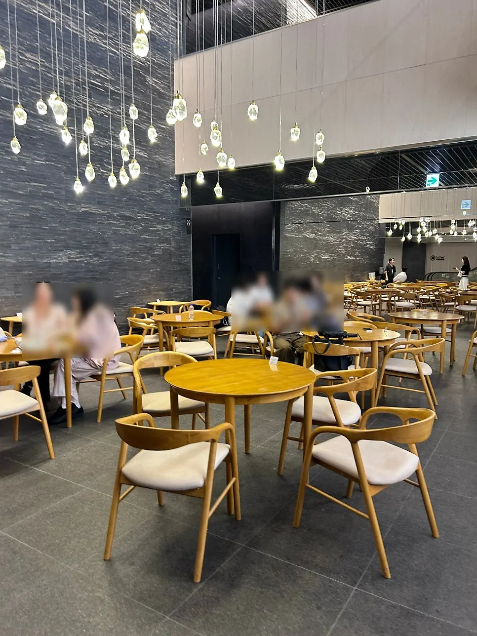 Interior of Dance Dance Dance Seoul Station
