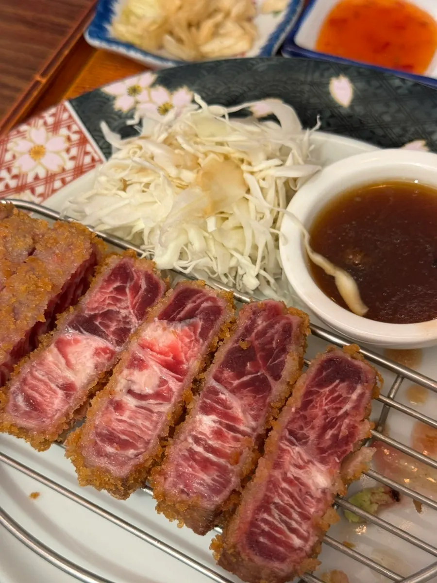 Beef gyukatsu grilling on the brazier