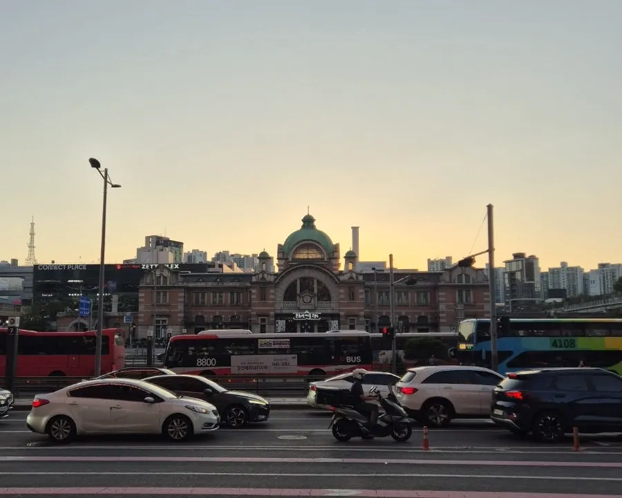 Photo accompanying the story about eating near Seoul Station
