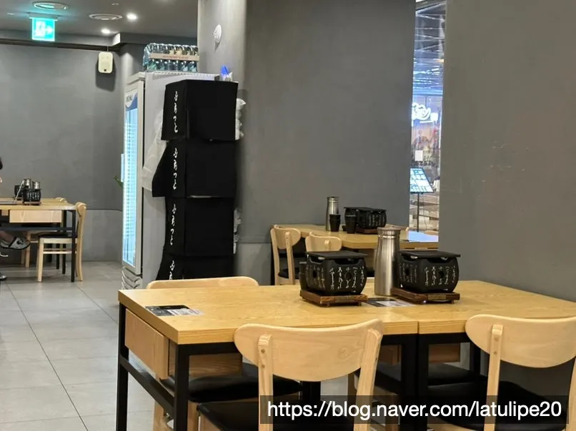 Clean, cozy interior of Furato Shokudo