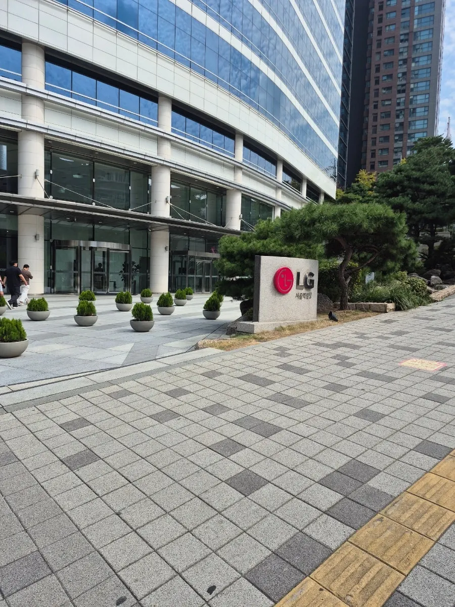 Entrance to Ichigyu Seoul Station Branch in the basement of LG Seoul Station Building