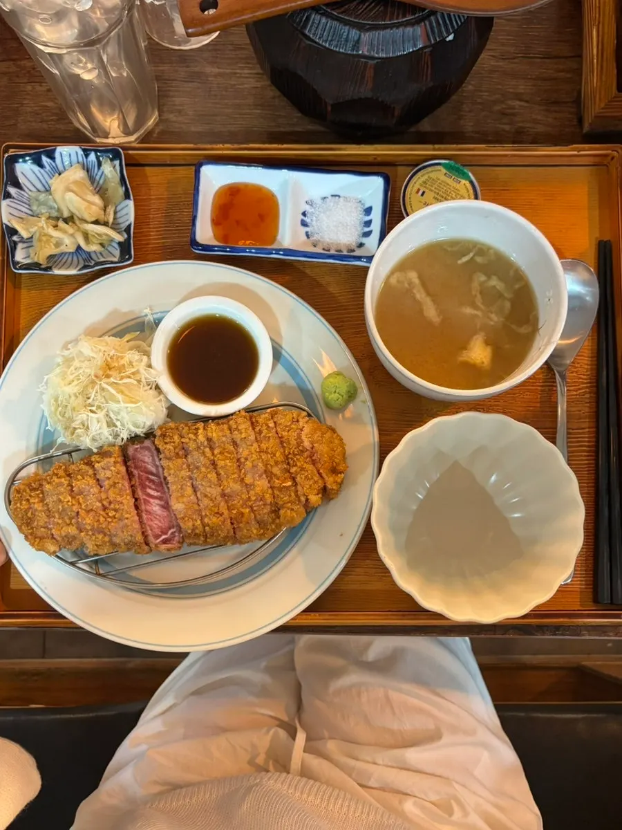 화로에 올린 규카츠 클로즈업