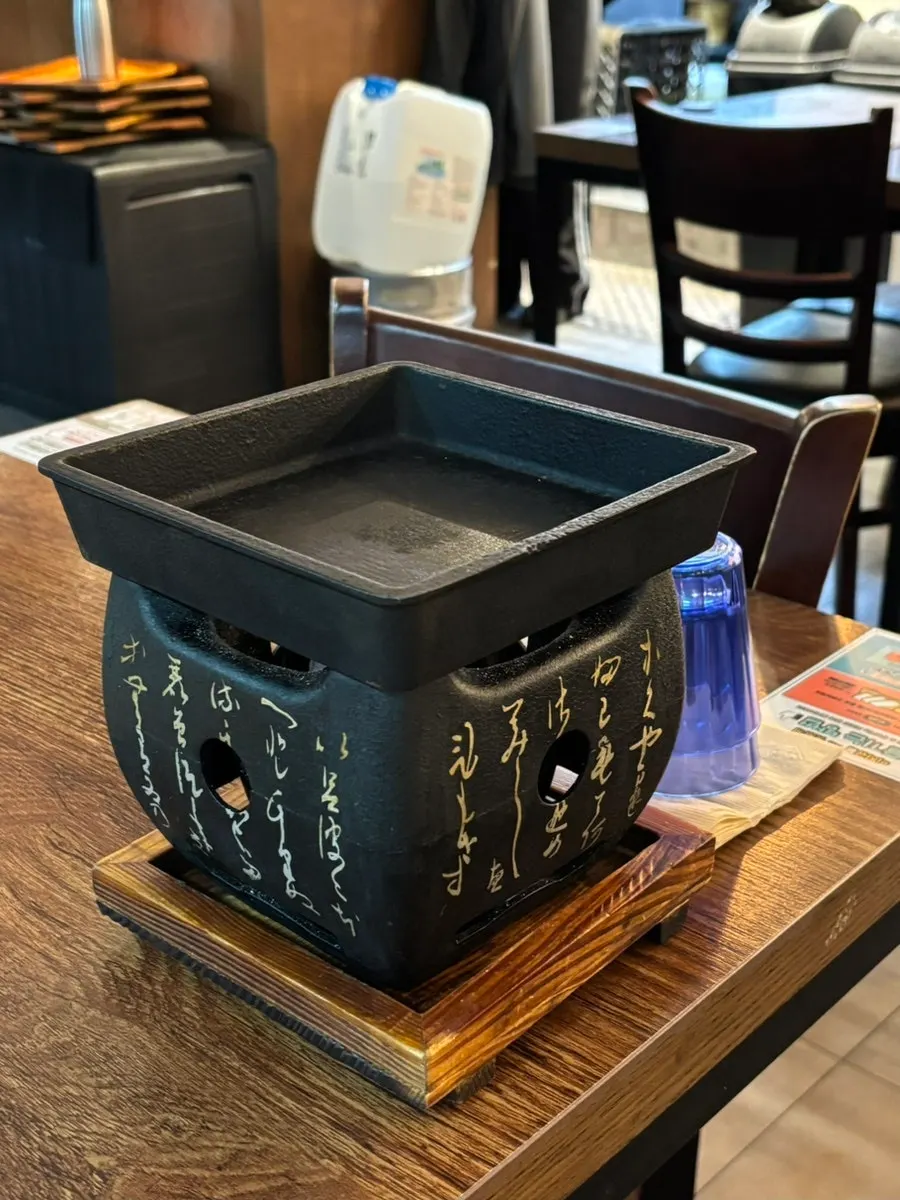 테이블마다 준비된 규카츠 화로