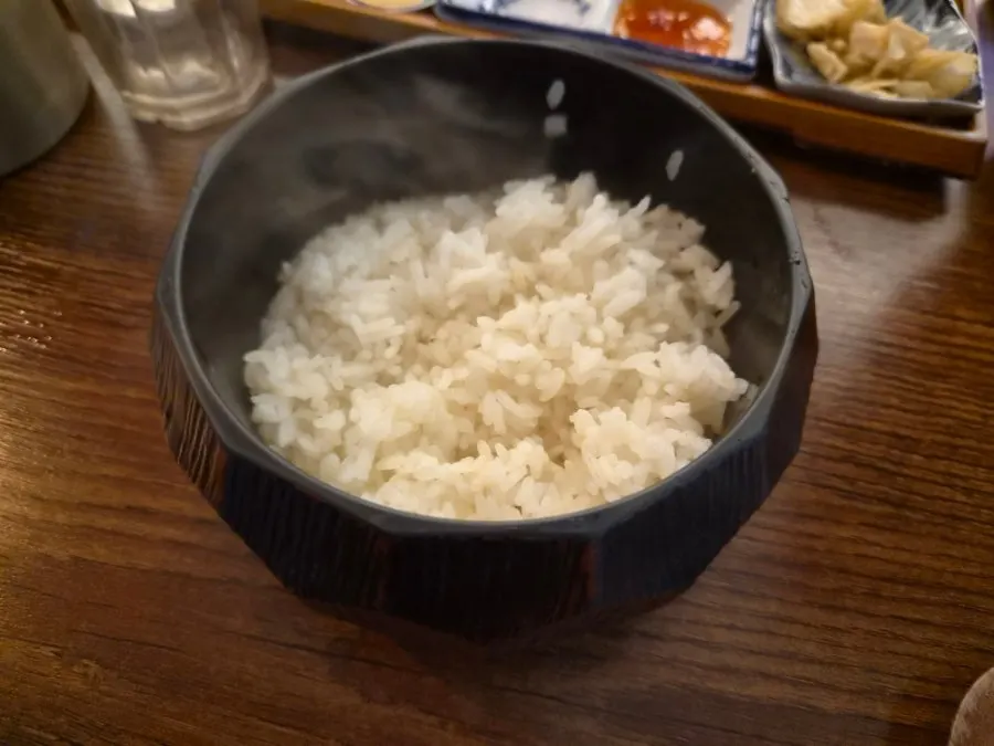 리필 가능한 공깃밥 그릇