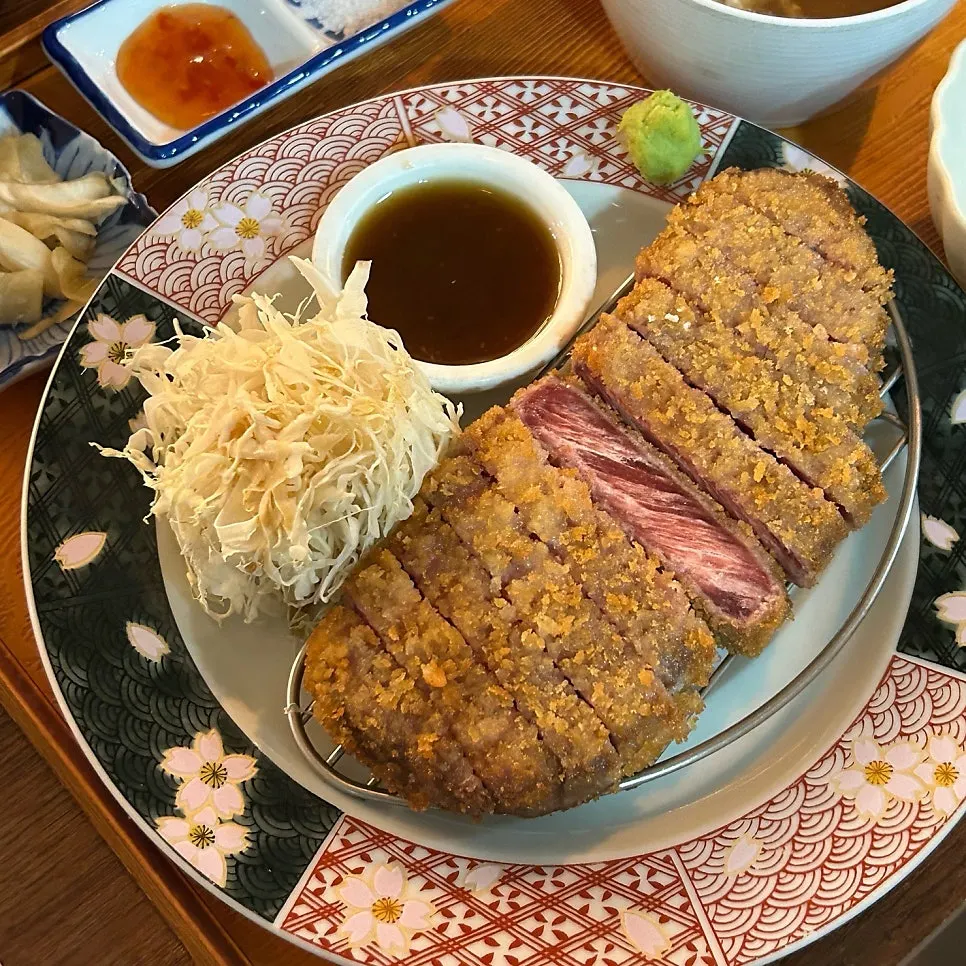 Two portions of rice served with the set meal