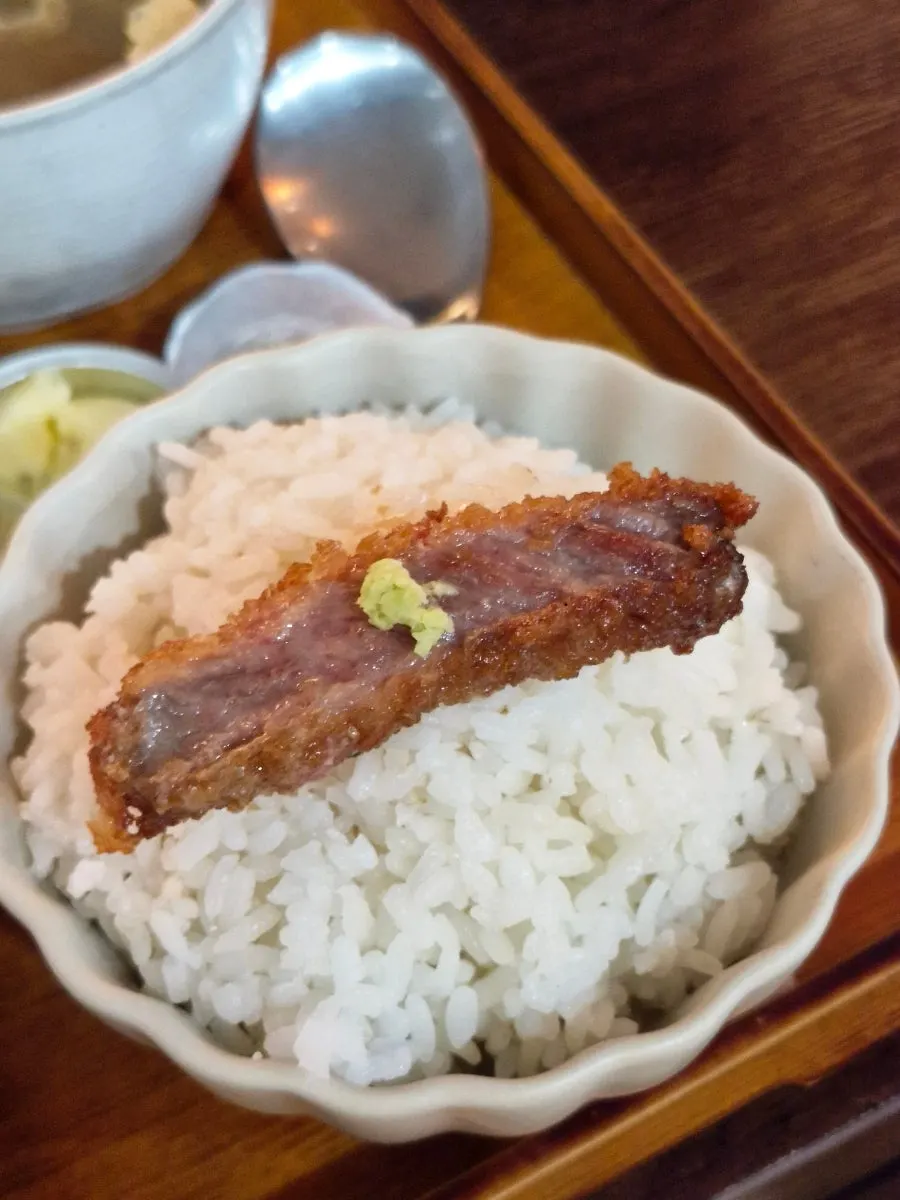 Cross-section of the grilled gyukatsu