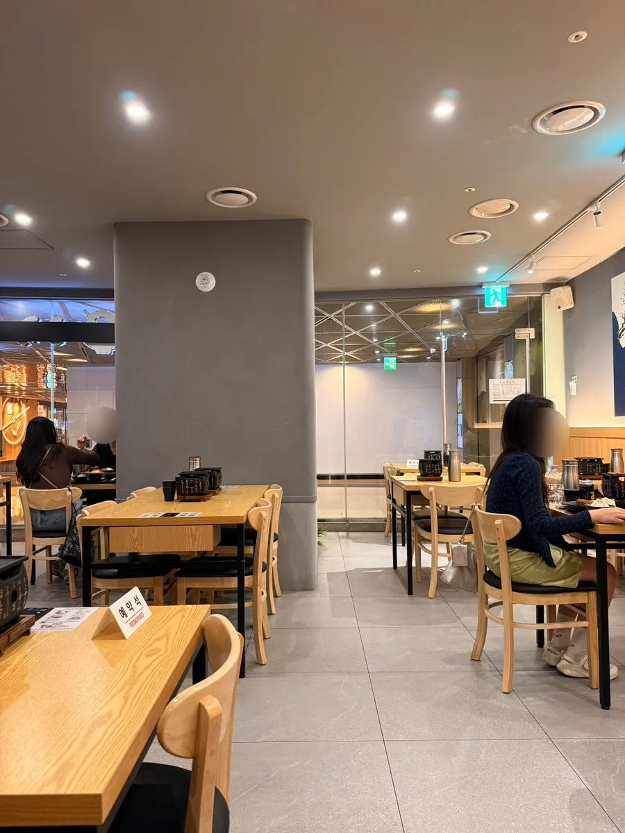 Solo seating at Furato Shokudo for solo diners