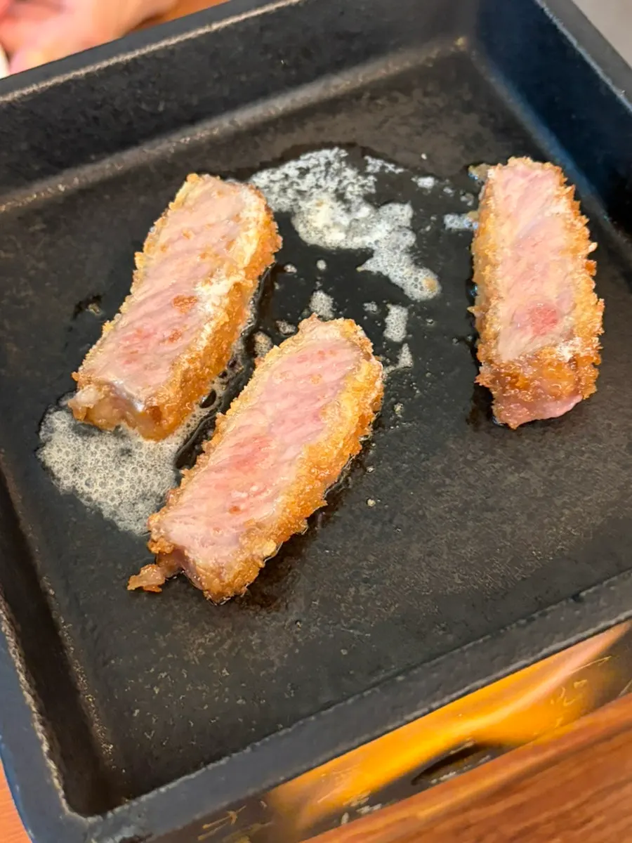 Gyukatsu grilled 7-8 seconds to medium-well