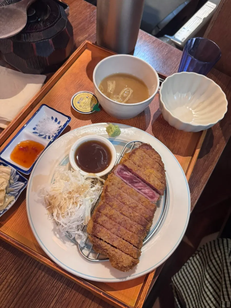 싹 비운 이치규 정식 그릇