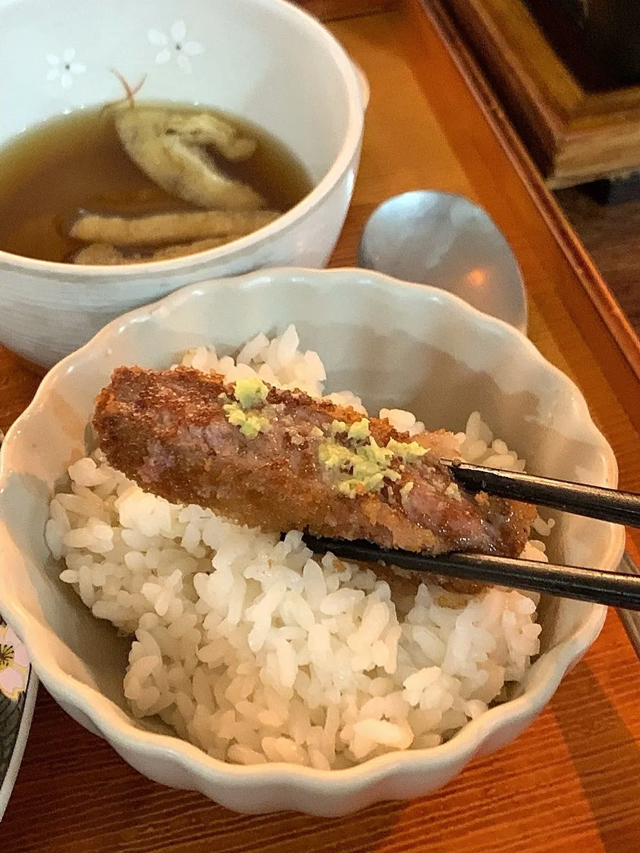 Cross-section of gyukatsu cooked moist inside