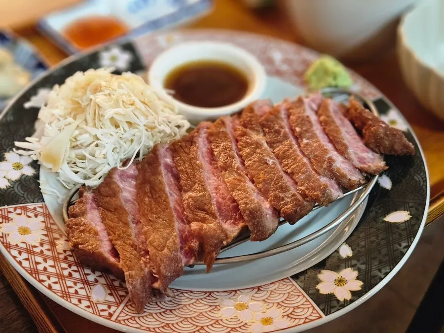Full sirloin steak set spread