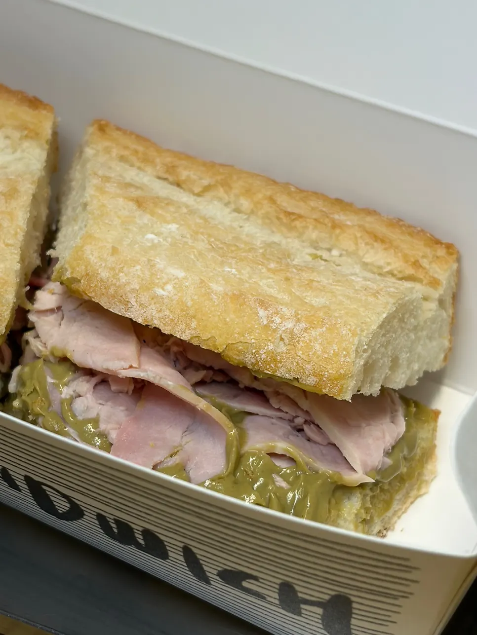 Jambon pistachio sandwich