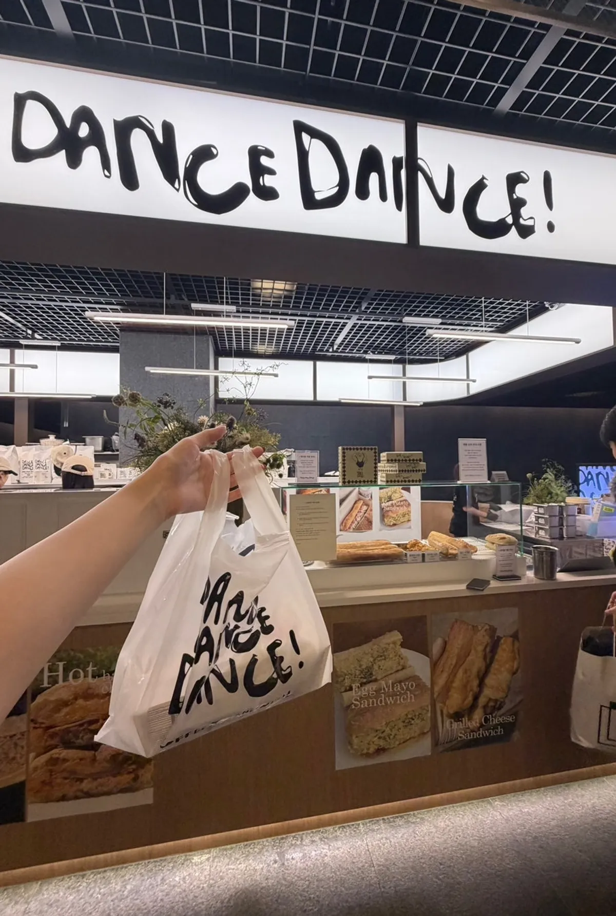 Overview of the brunch table at Dance Dance Dance Seoul Station