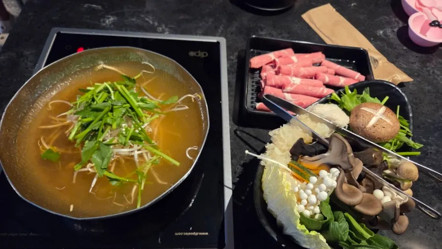 Ingredients for anchovy-broth shabu-shabu