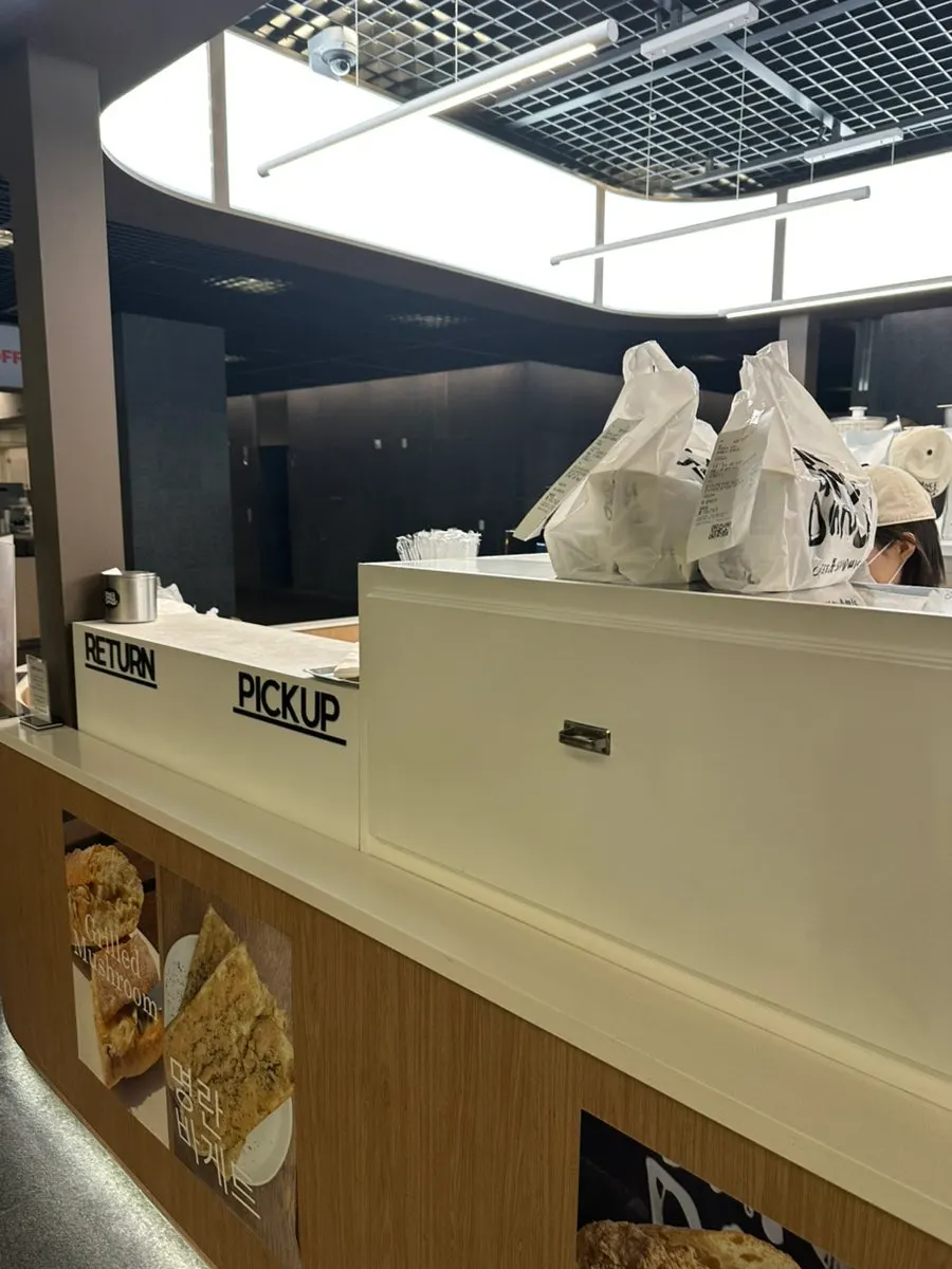 댄스댄스댄스 서울역점 주문 카운터 주변