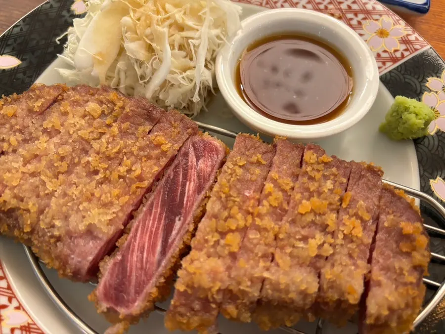 채끝 규카츠 정식 상차림