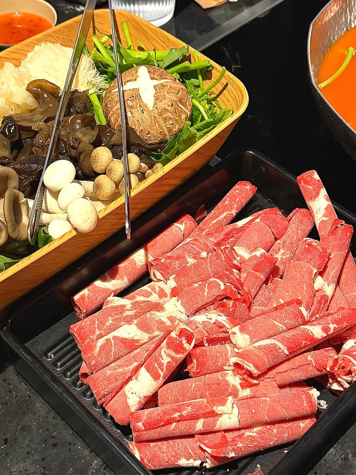 Yunseul's Seoul Station shabu-shabu set table spread