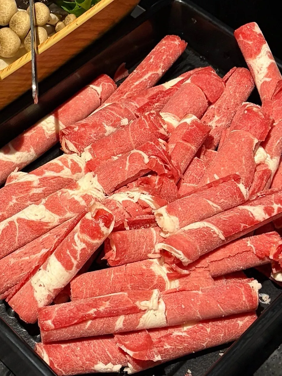 Two kinds of meat, prime pork neck and chuck flap