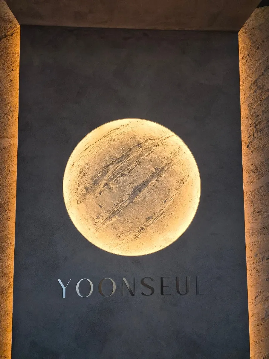 Yunseul's entrance on the 1st floor of Grand Central