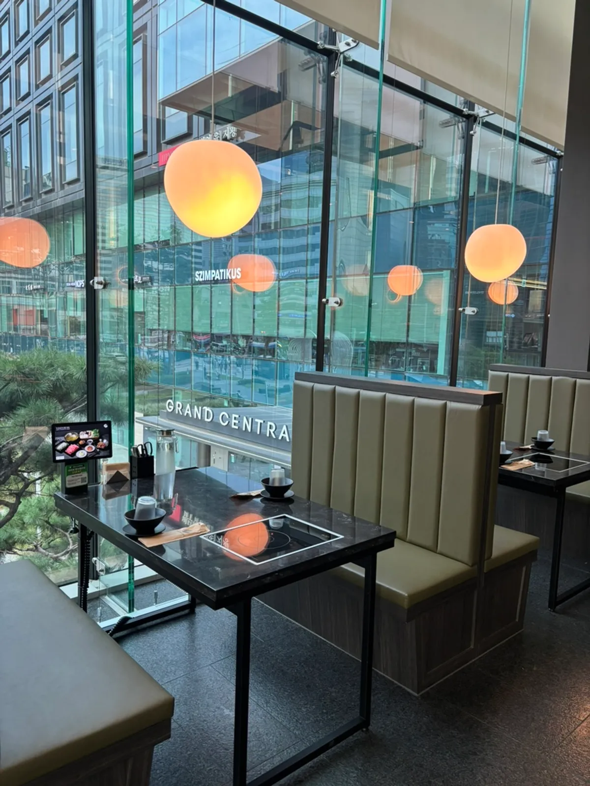 윤슬 샤브샤브 대표 사진