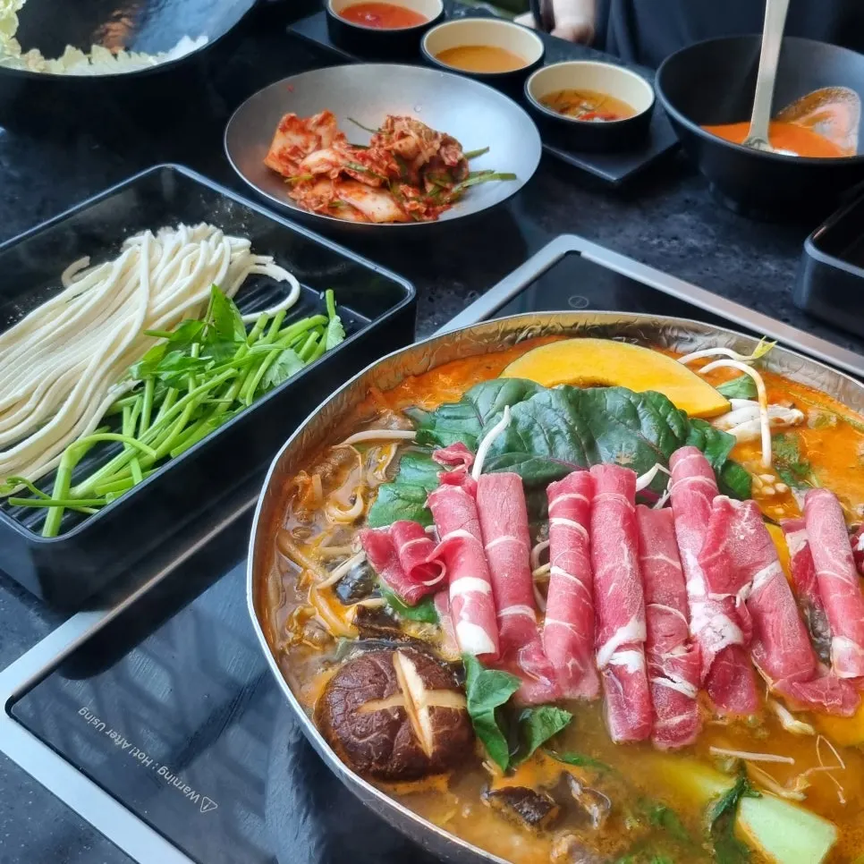 Table setting for shabu-shabu at Yunseul near Seoul Station