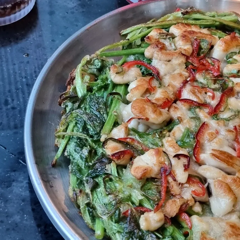 A plate of minari gondol-i jeon at Yunseul