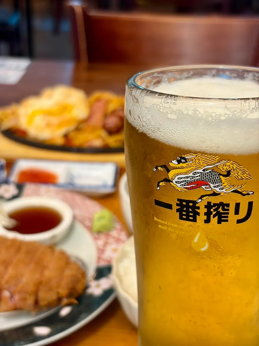 Draft beer enjoyed after work at Ichigyu Seoul Station Branch
