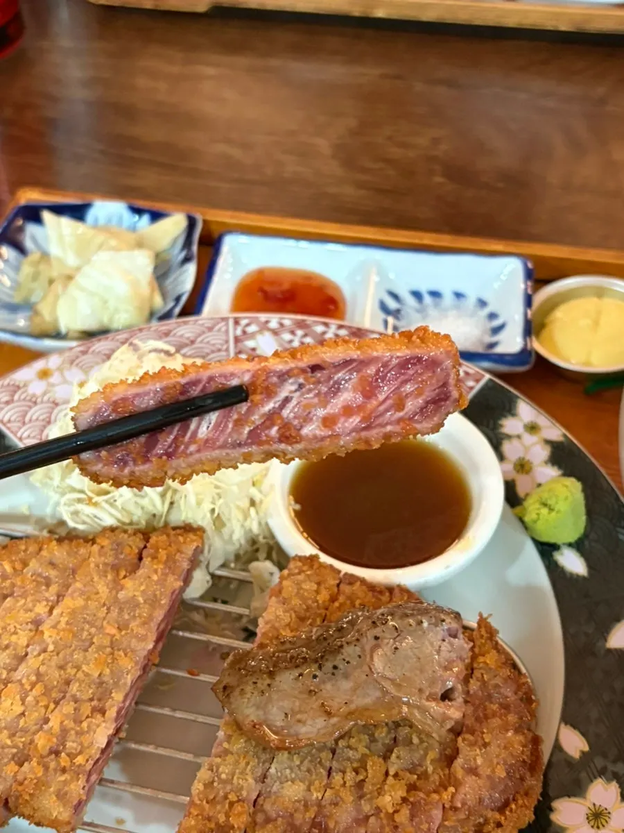 Grilling medium-rare gyukatsu