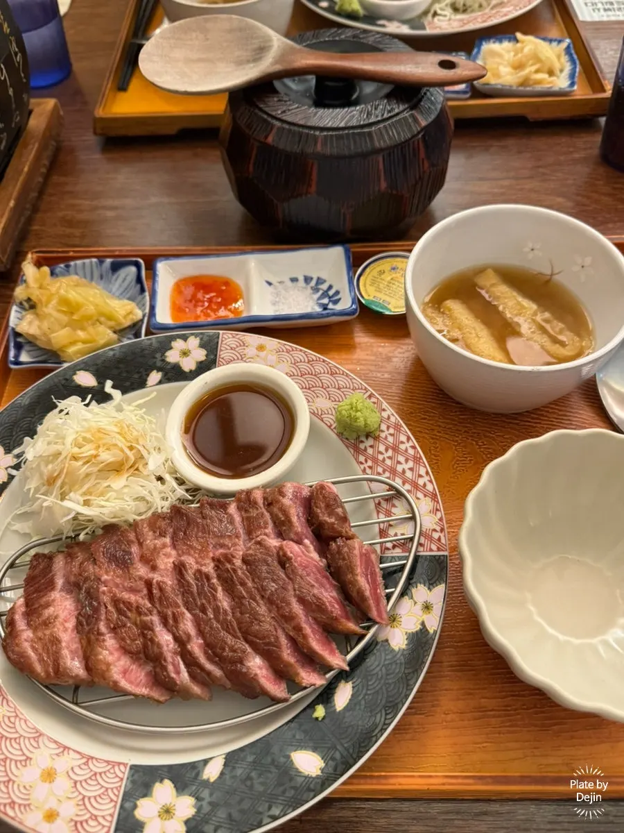 Various Japanese dishes at Ichigyu Seoul Station Branch