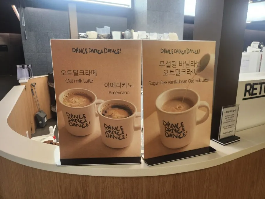 Order counter area at Dance Dance Dance Seoul Station