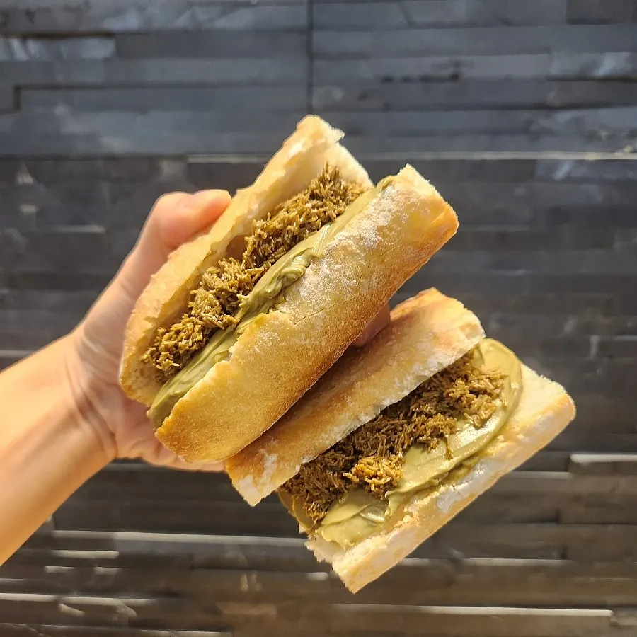 Cross-section of the packed Dubai pistachio baguette